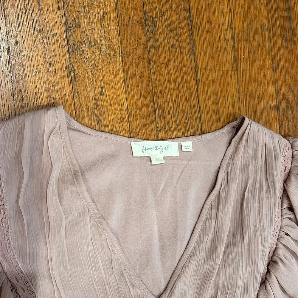 Pink top - Picture 3 of 5